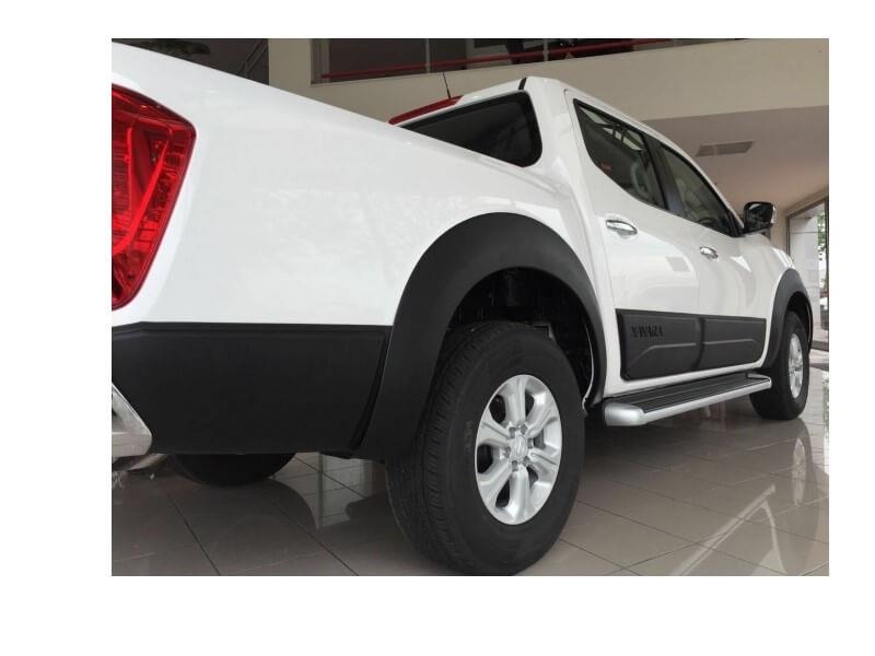 Nissan Navara Çamurluk Kaplamaları Dodik