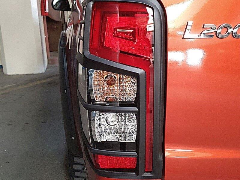 Mitsubishi L200 Far Stop Çerçeveleri ve Setler