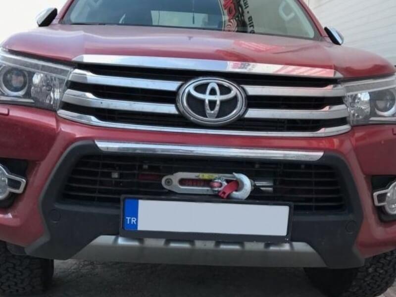 Toyota Hilux Vinçler